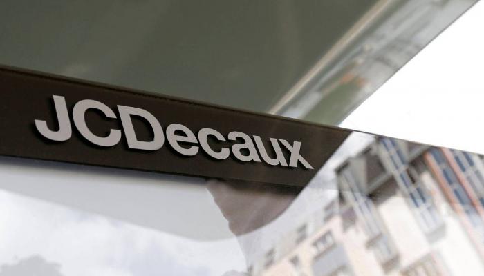 Outstanding Campaign Showcases Jcdecaux Transport