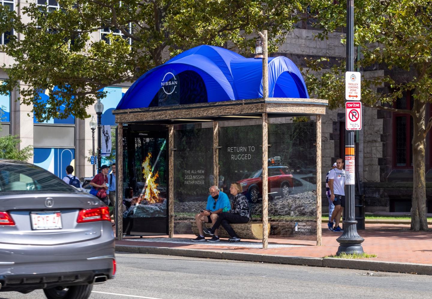 The Appeal of OOH for Automotive Brands JCDecaux Australia