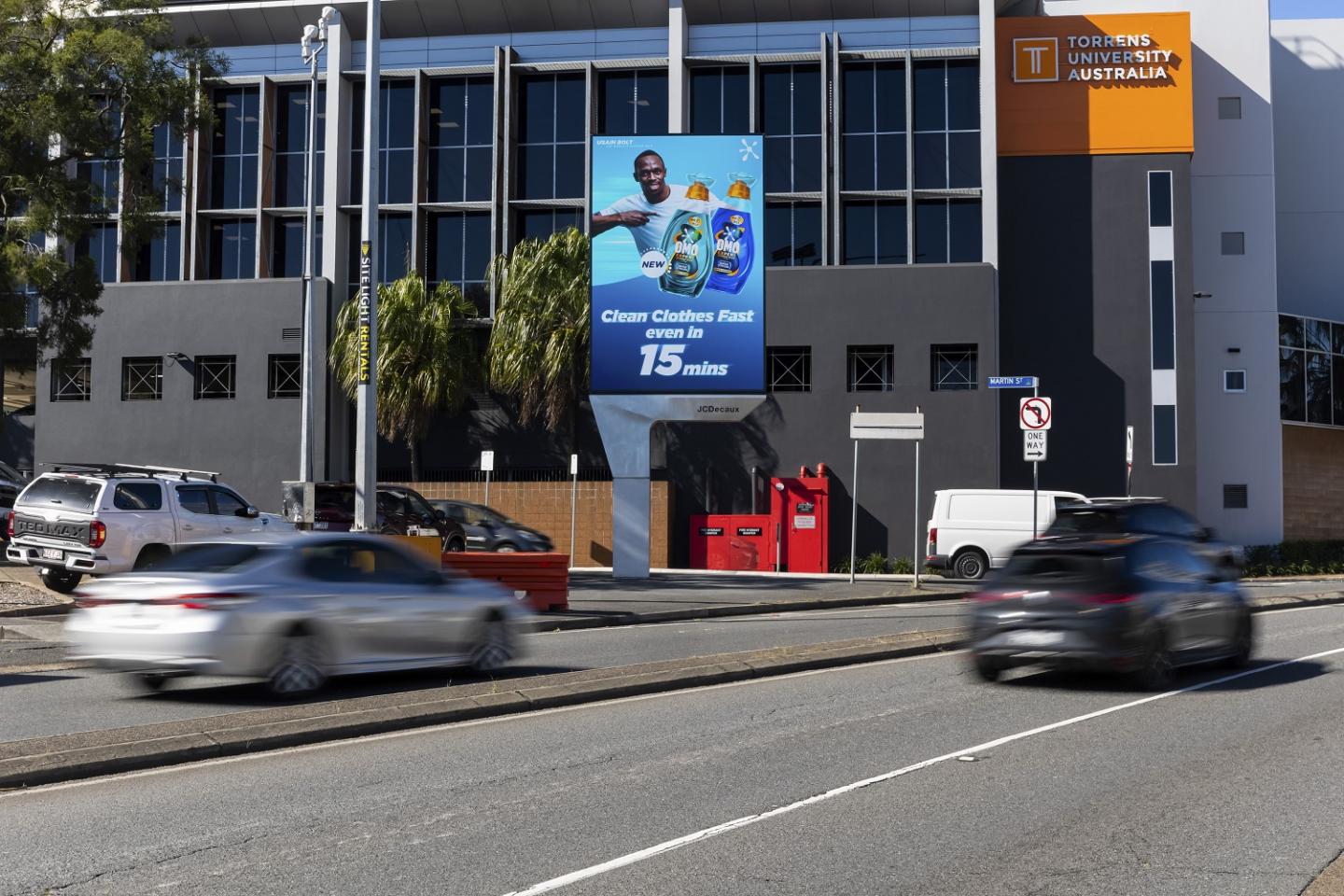 JCDecaux Aspire Network, Story Bridge North, Brisbane, OMO