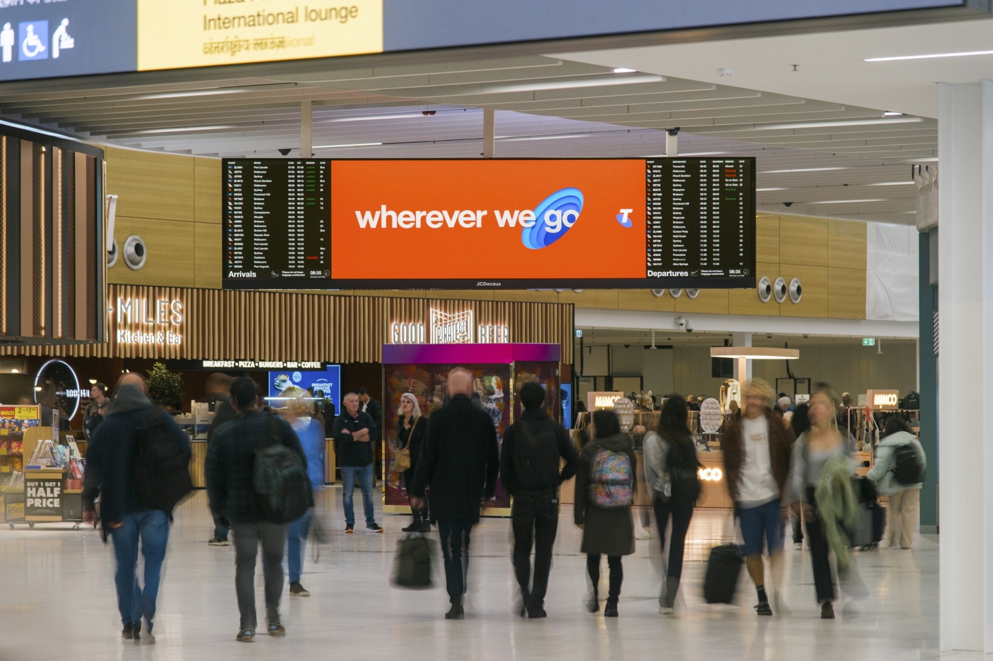 JCDecaux digital billboard advertising Adelaide