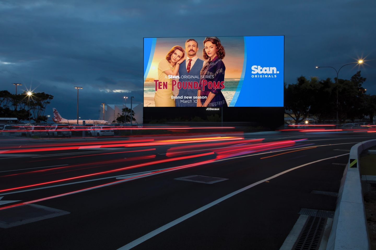 JCDecaux billboard avertising sydney airport