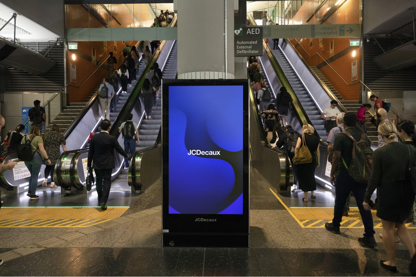 JCDecaux Australia small format advertising screens in train stations