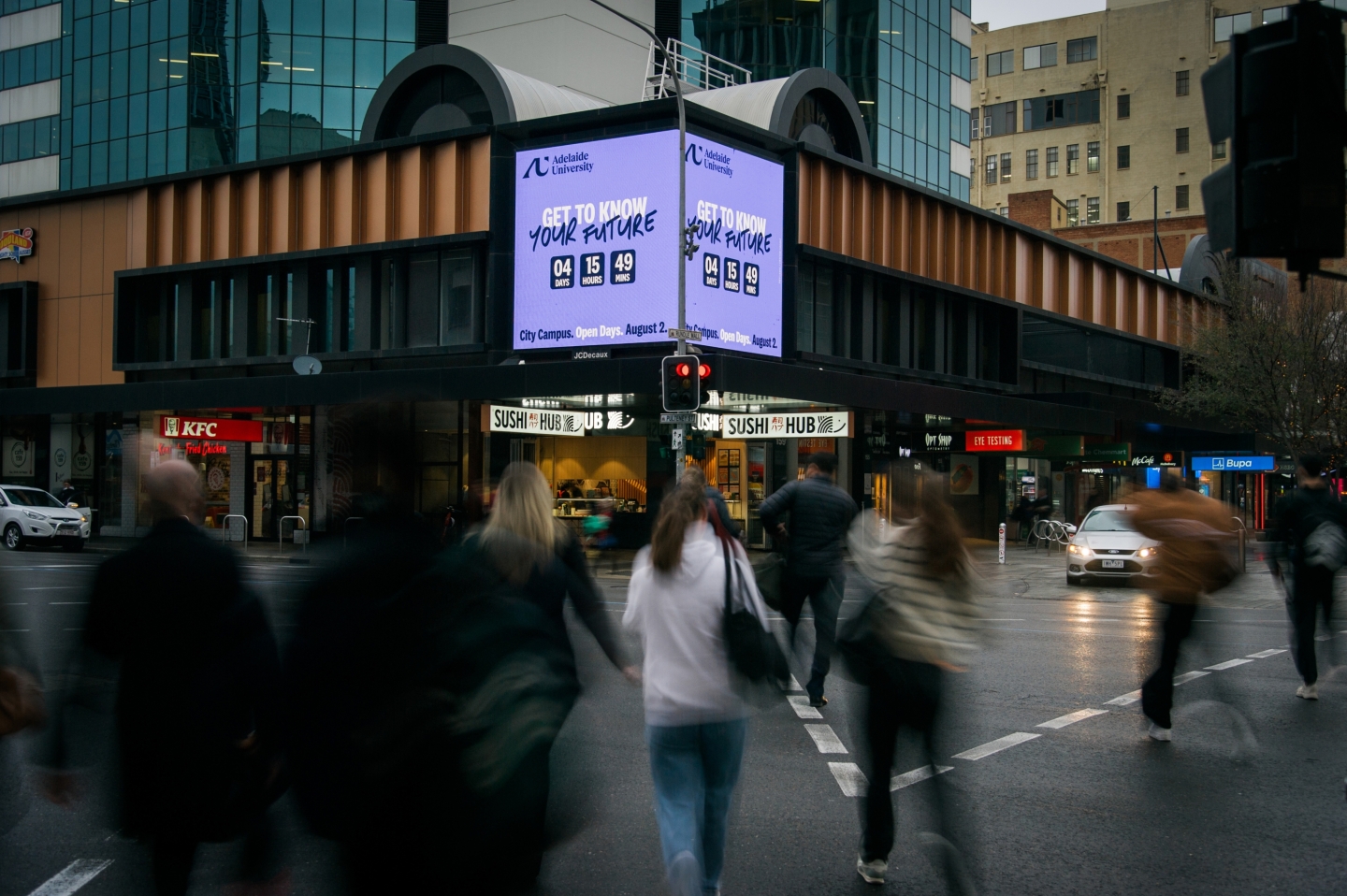 JCDecaux Australia dynamic digital advertising options live updates screens