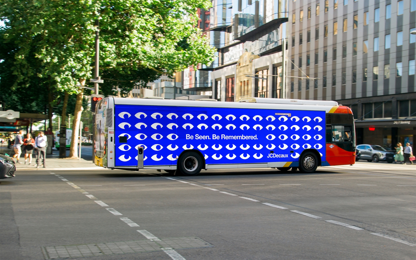 JCDecaux Australia bus advertising solutions megaside bus sticker 