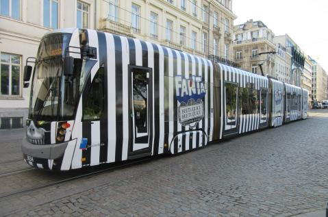 JCDecaux - Tram Fullwrap - Bettlejuice Fanta