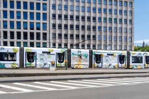 JCDecaux Tram Fullwrap Perrier