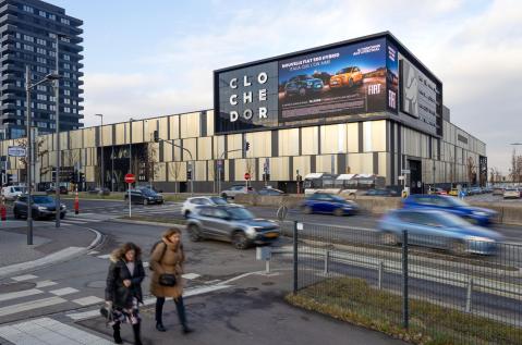 Auto festival- cloche d'Or- shopping mall- Luxembourg - expérience - 2026 - Big Led - Fiat