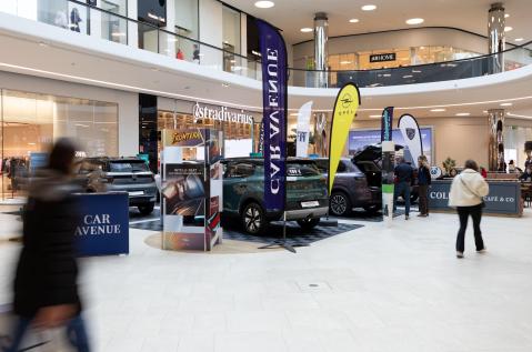 Auto festival- cloche d'Or- shopping mall- Luxembourg - expérience - 2026 - podium Car Avenue Opel
