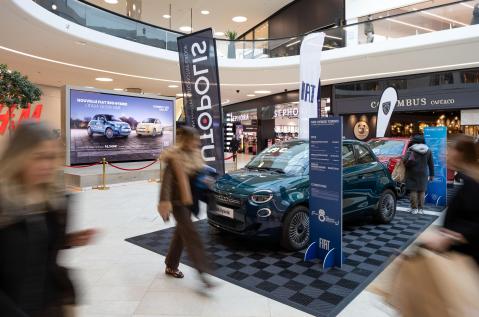 Auto festival- cloche d'Or- shopping mall- Luxembourg - expérience - 2026_ podium Fiat Car Avenue