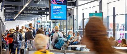 JCDecaux - Charleroi Airport - Gate