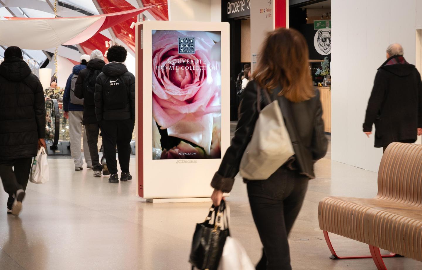 DOOH - Centre commercial - Mediacité Liège -  Parfum