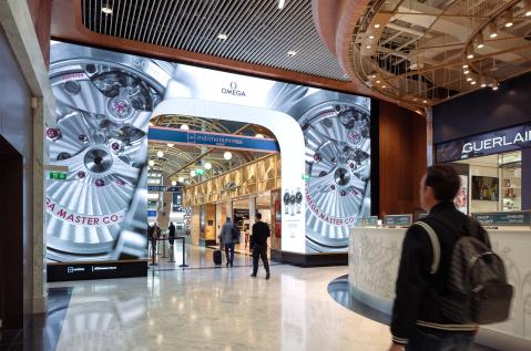 JCDecaux - CDG Airport - Omega