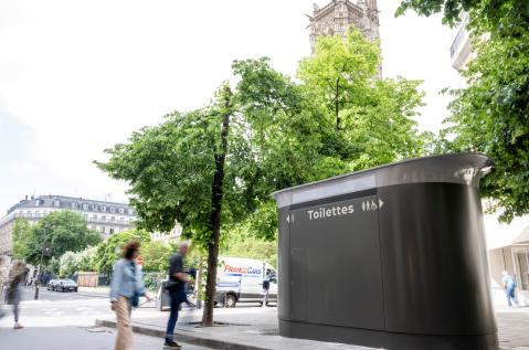 World Toilet Day - Self-cleaning public toilets - Paris - JCDecaux