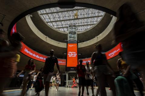 Subway - São Paulo - Amazon - JCDecaux