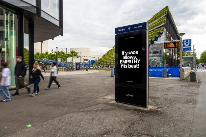 A DOOH Exploration CIP by Wall in Dusseldorf