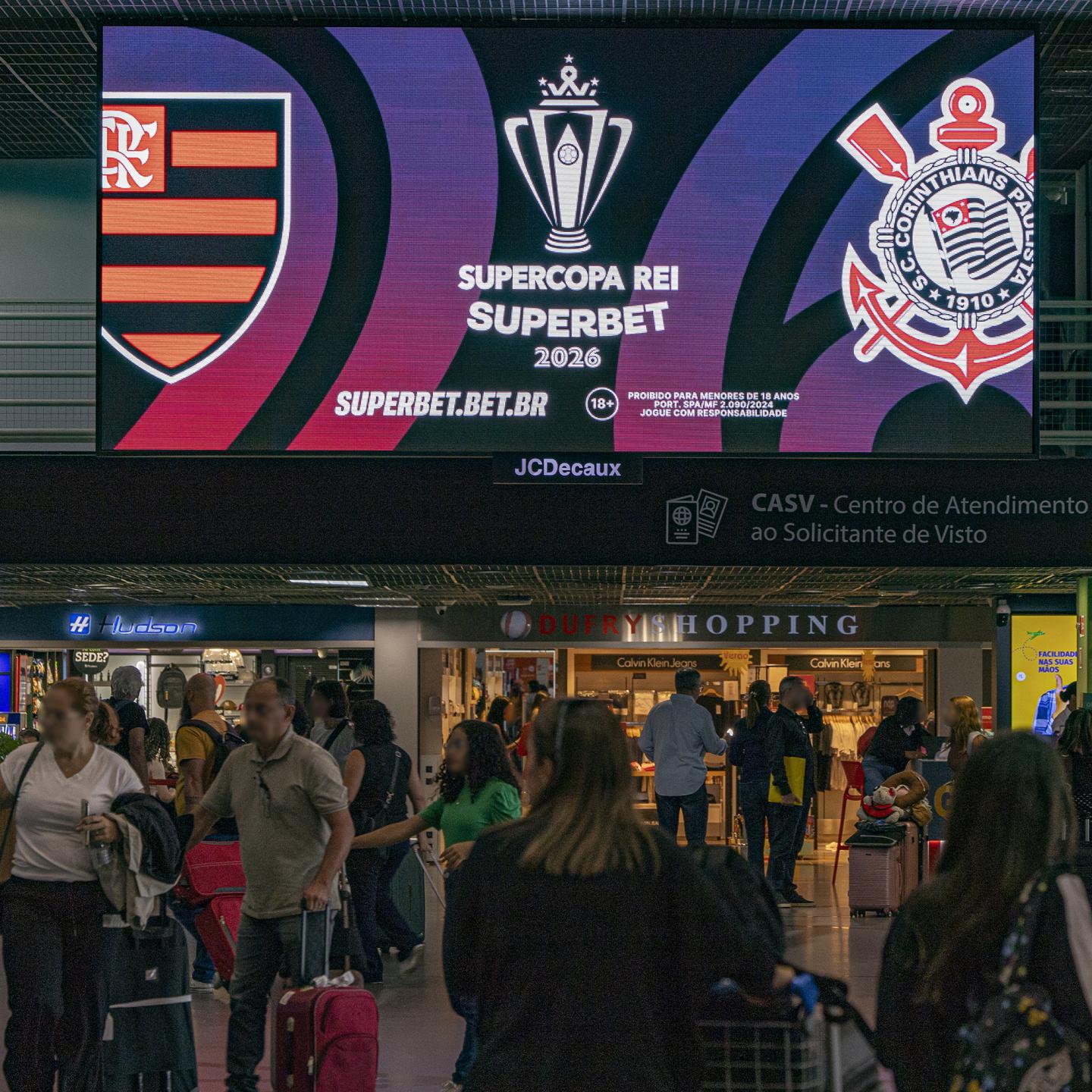 Branded Supercopa Rei trophy stand at Brasilia airport highlighting the partnership between Superbet, CBF and JCDecaux Brazil