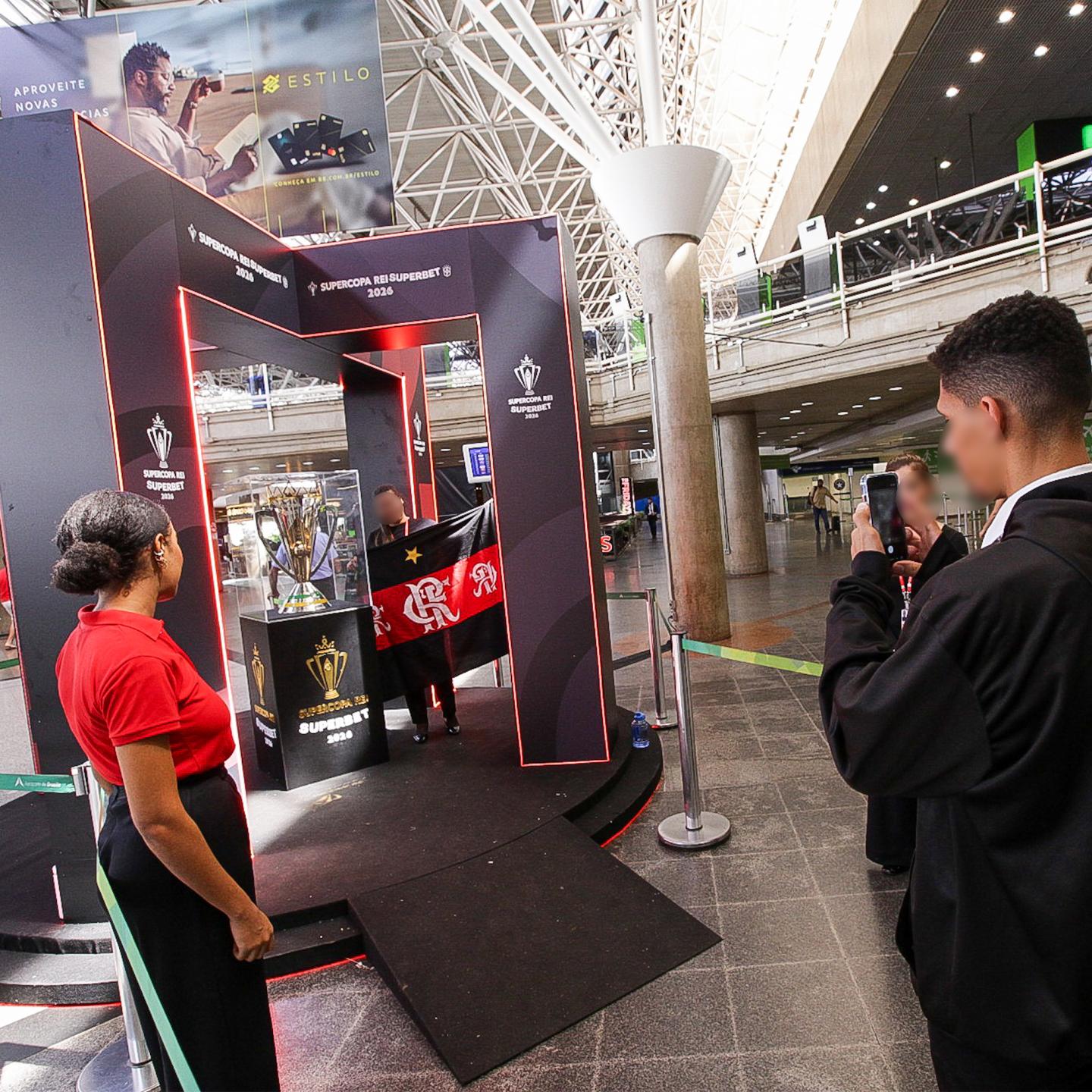 Branded Supercopa Rei trophy stand at Brasilia airport highlighting the partnership between Superbet, CBF and JCDecaux Brazil