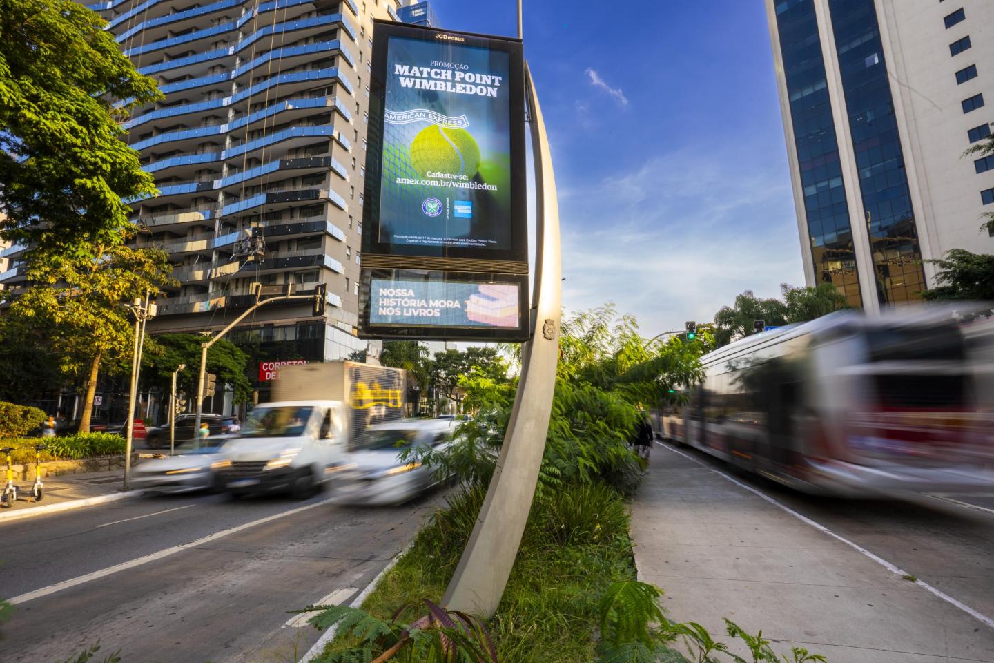 JCDecaux Mupi - BOTICÁRIO