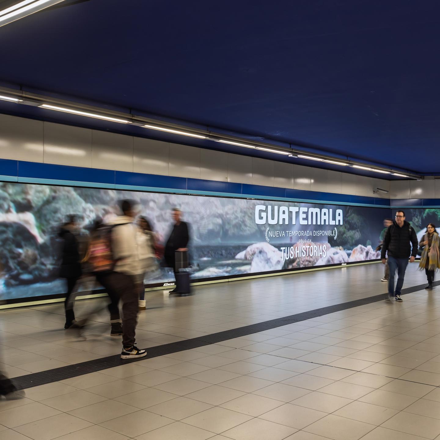 JCDecaux panels showing Guatemala’s rich biodiversity, featuring tropical forests and wildlife as part of the Visit Guatemala campaign.