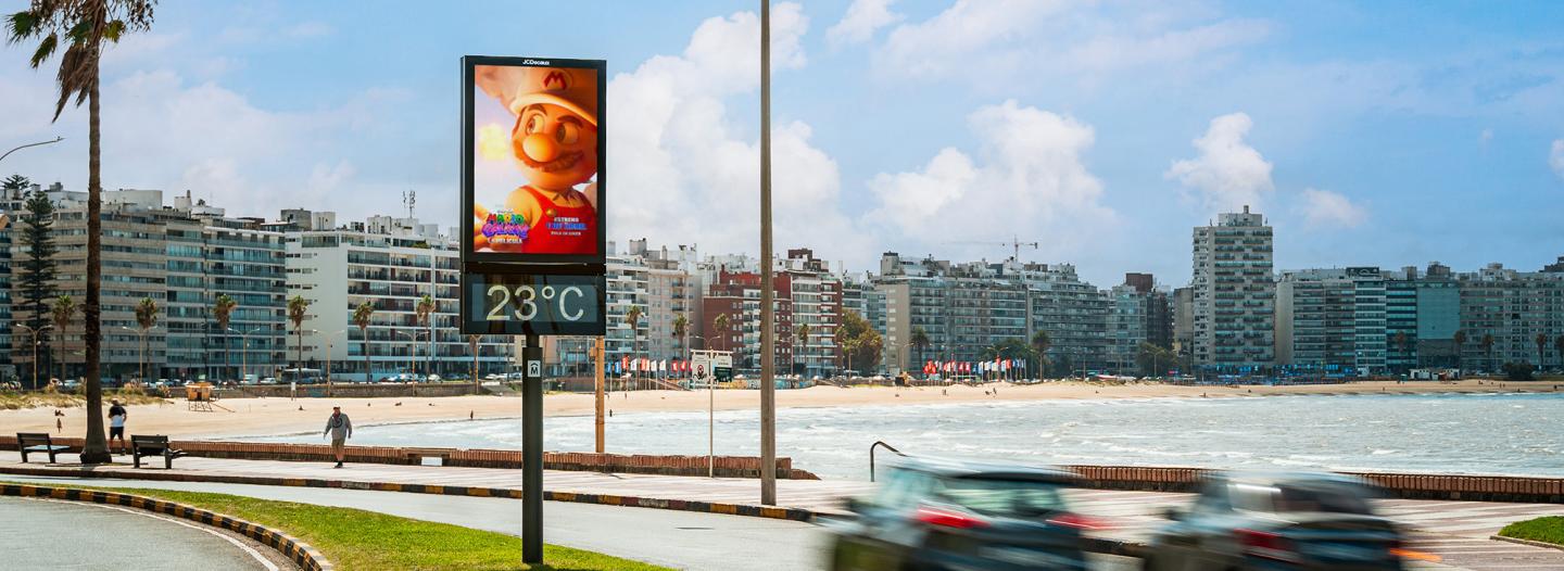 A JCDecaux panel in Uruguay for Super Mario Galaxy The Movie