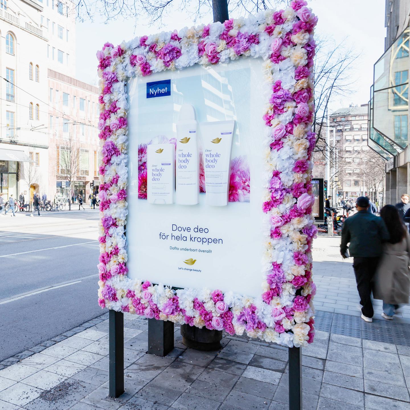 Co-branded JCDecaux installation for Dove Whole Body deodorant highlighting collaboration with Unilever, WPP Media Sweden and Havelle.