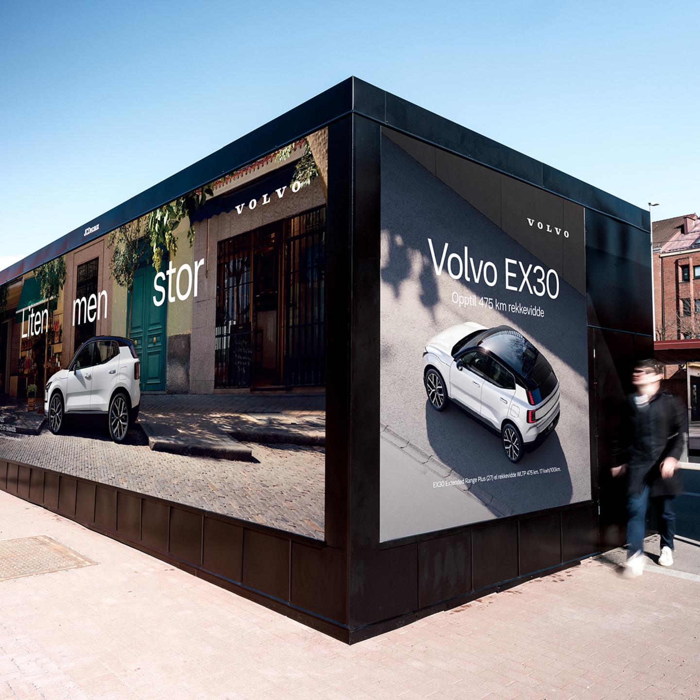 High-impact large format transit advertising by JCDecaux Norway for Volvo's latest campaign