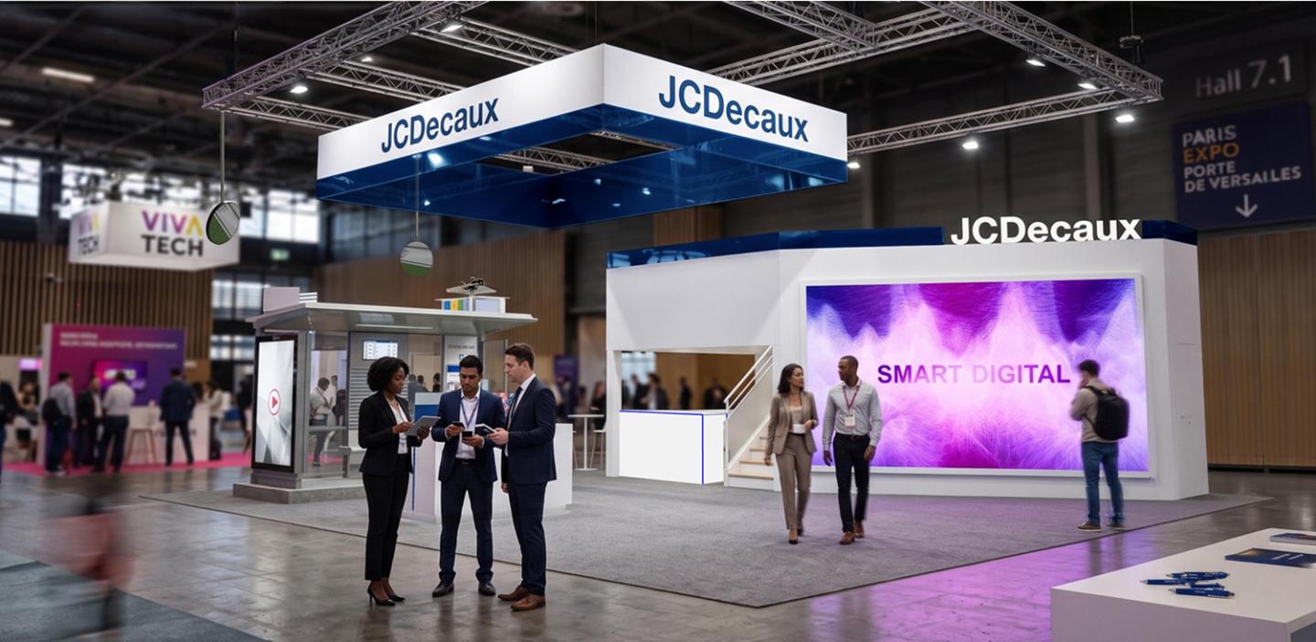VivaTech 2026: JCDecaux unveils “Le Bus Shelter” - Experience DOOH
