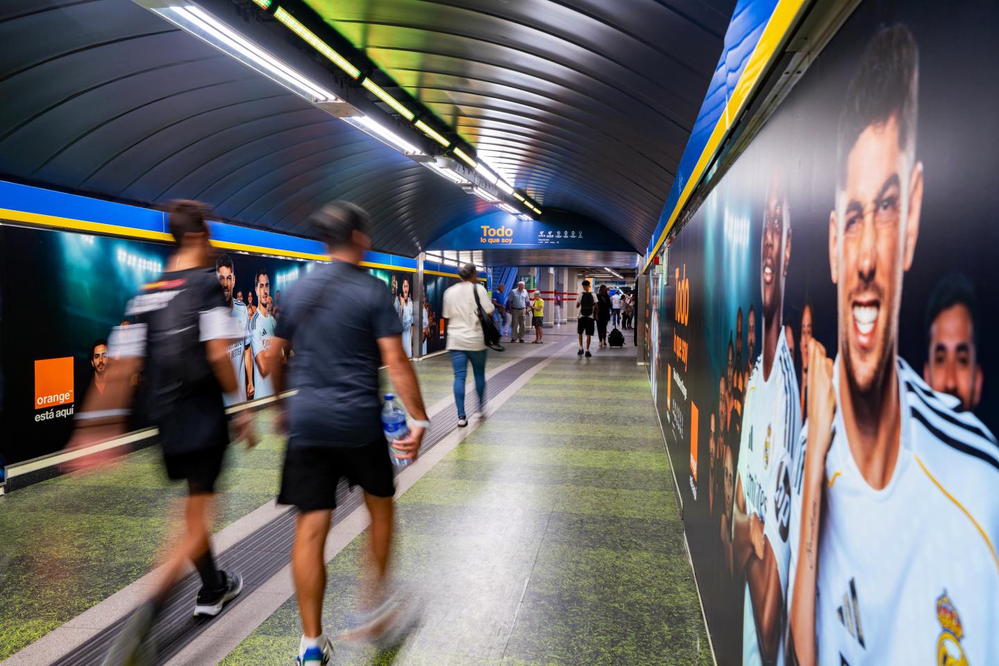 Campaña de Orange en el Metro de Madrid