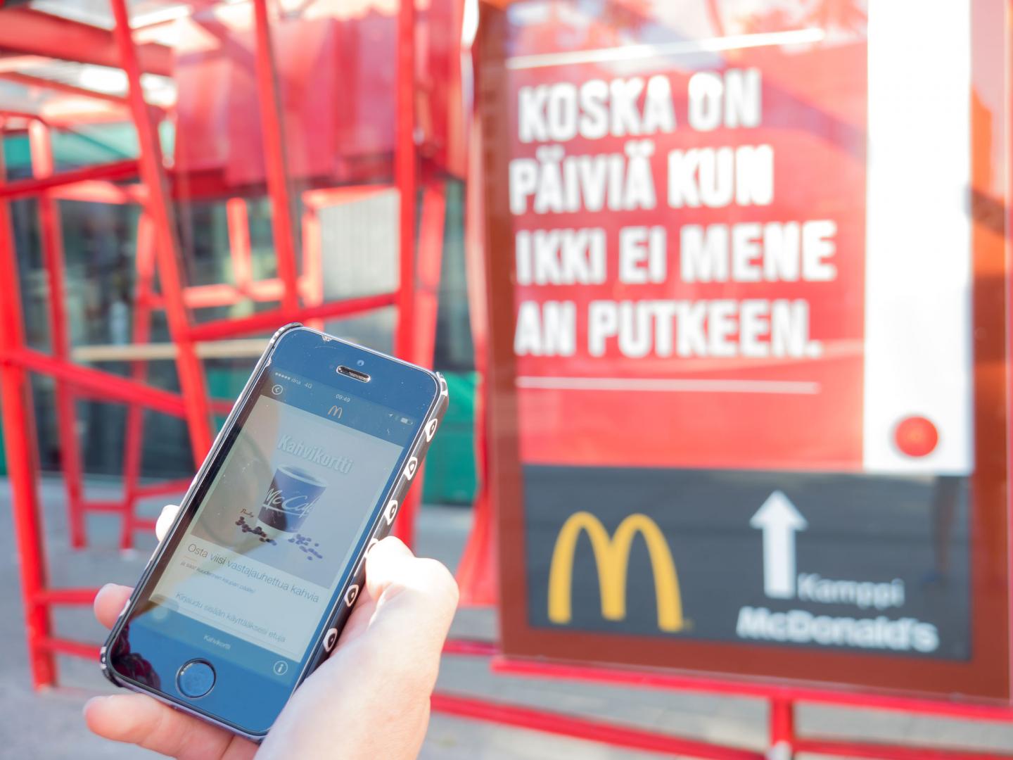 abribus_mcdonalds