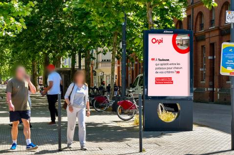 MUPI - Orpi inaugure la solution The mAIker - Toulouse - JCDecaux