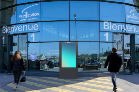 JCDecaux Carrefour Carmila Unlimitail Retail Media Physique DOOH