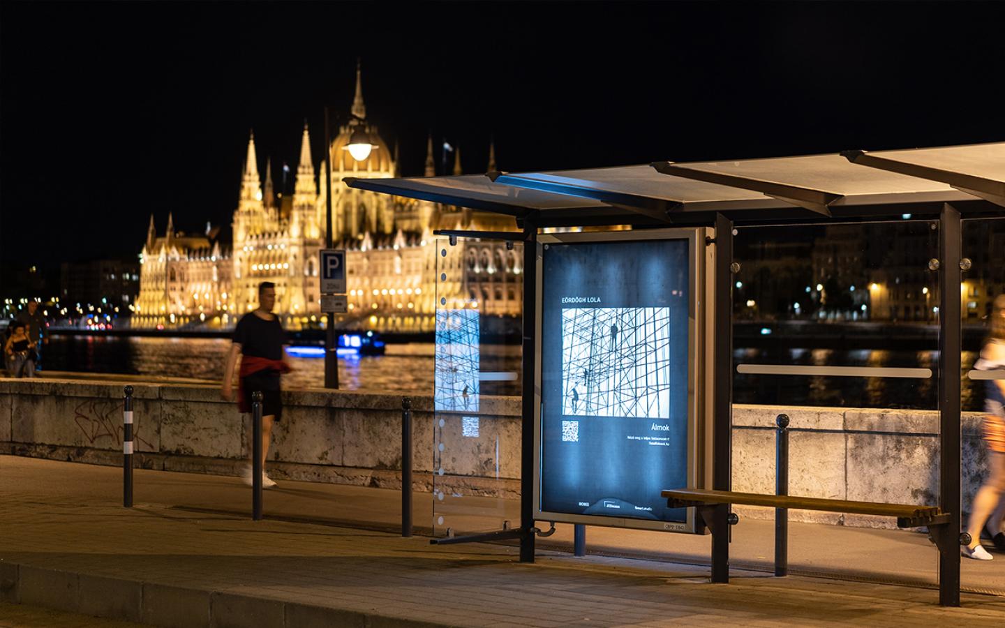 MOME diplomamunkák citylighton