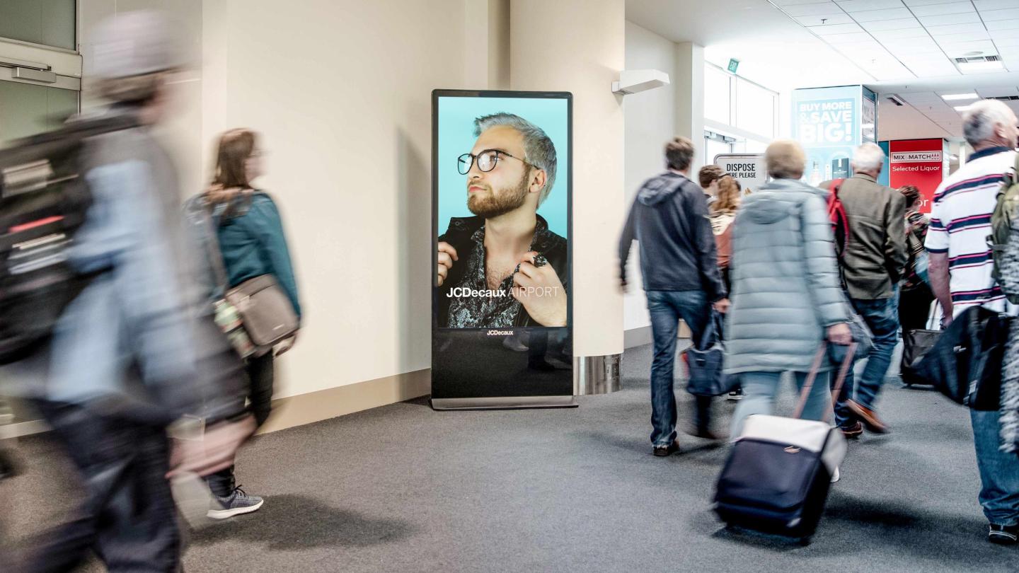 JCDecaux AIRPORT Digital Billobards