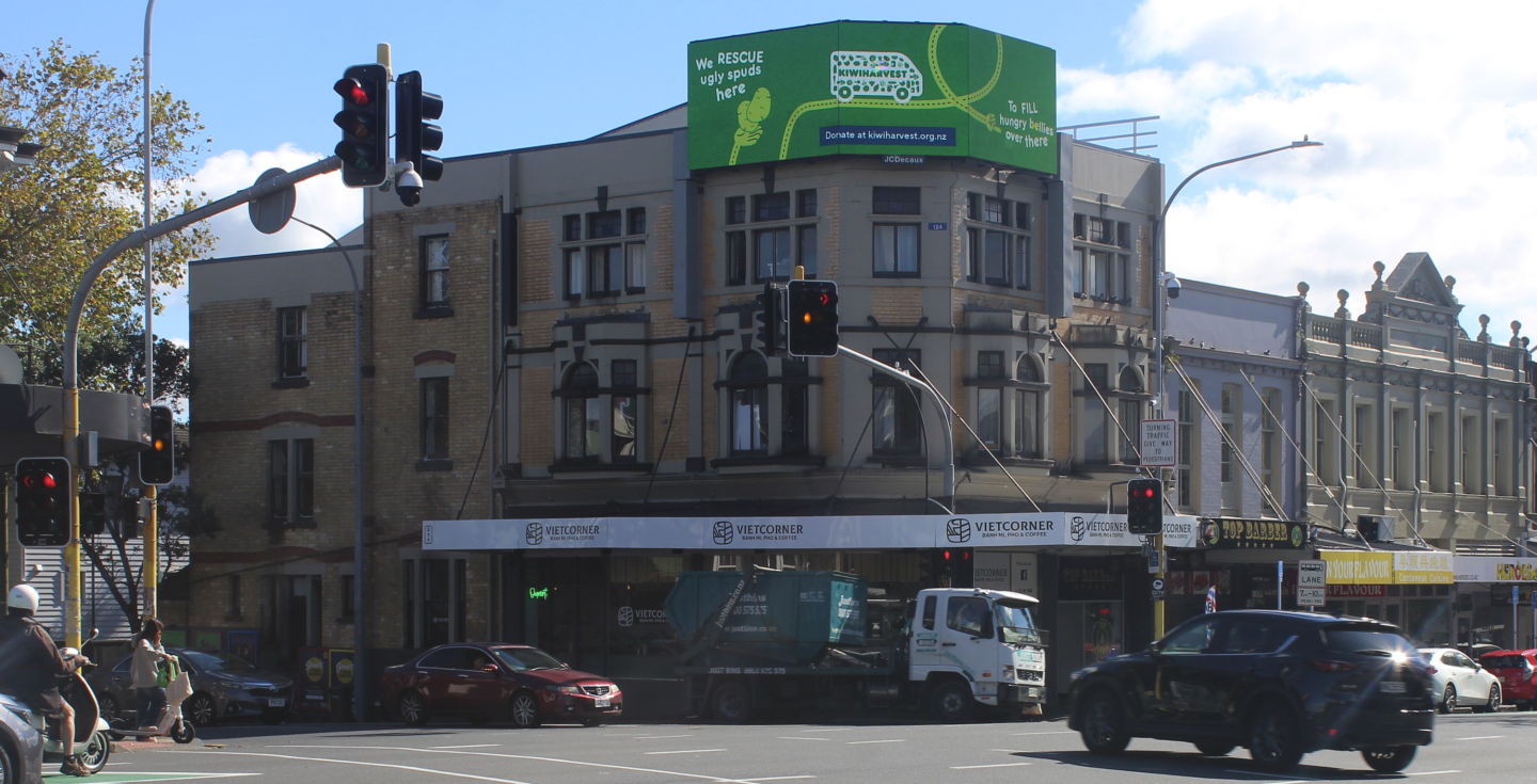JCDecaux HEART Charity - KiwiHarvest 