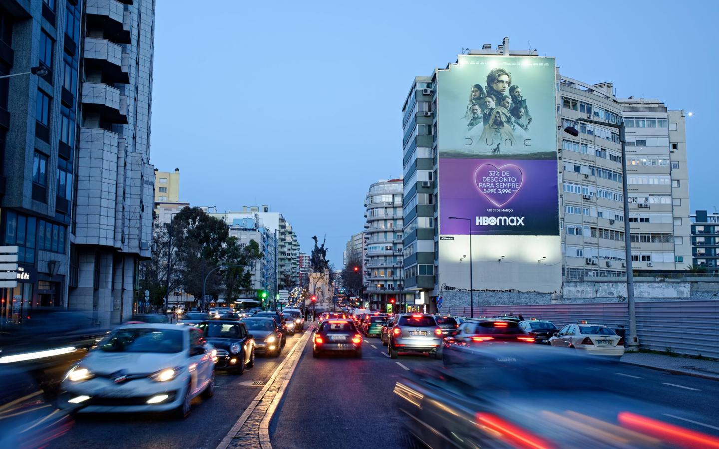 empena lisboa hbo publicidade exterior