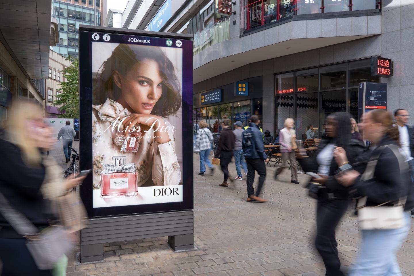 JCDecaux Leeds city centre advertising ad