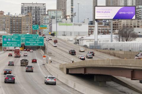 Comcast JCDecaux Digital Billboard Chicago Advertising