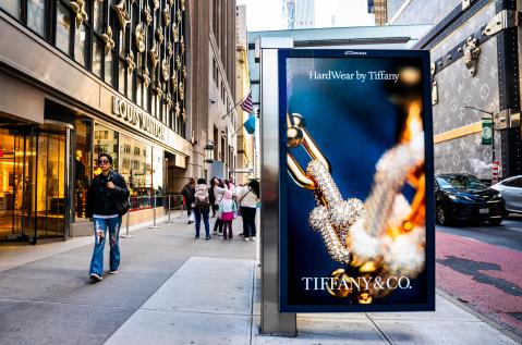 Tiffany NYC Digital Bus Shelter JCDecaux OOH