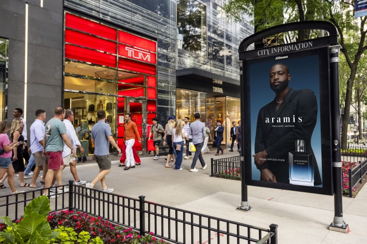 Aramis Street Furniture Bus Shelter Advertisement Wisconsin JCDecaux
