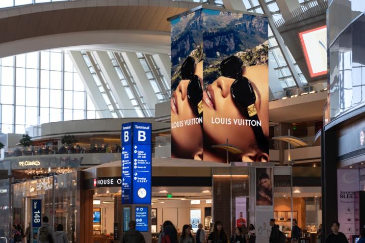 Louis Vuitton LAX Advertising JCDecaux