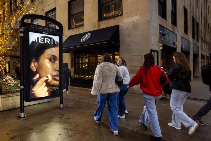 Merit Chicago Digital CIP JCDecaux OOH Advertising