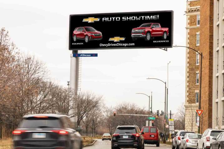 Chevy JCDecaux OOH Advertising Digital Chicago Billboard