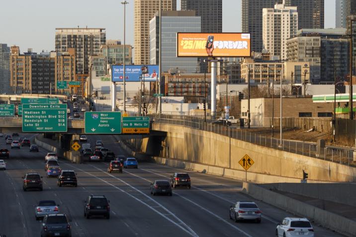 boost mobile jcdecaux ooh advertising chicago digital billboard