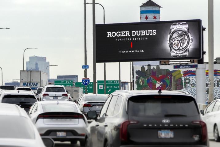 Burdeen's Jewelry JCDecaux OOH Advertising Chicago Billboard