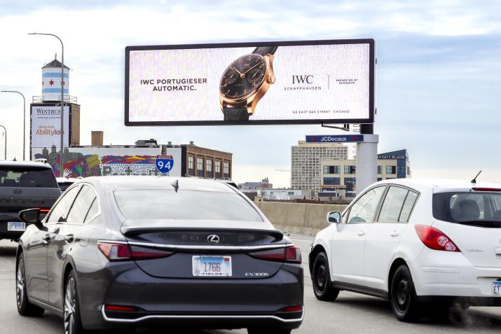 Burdeen's Chicago Digital Billboard JCDecaux OOH Advertising