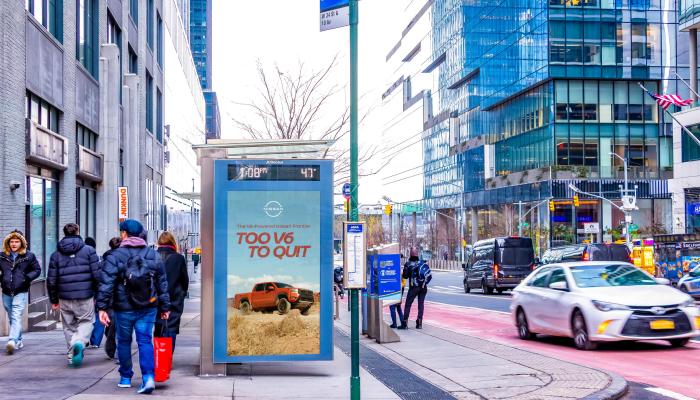 Nissan Turns Heads on the Street During the New York Auto Show | JCDecaux
