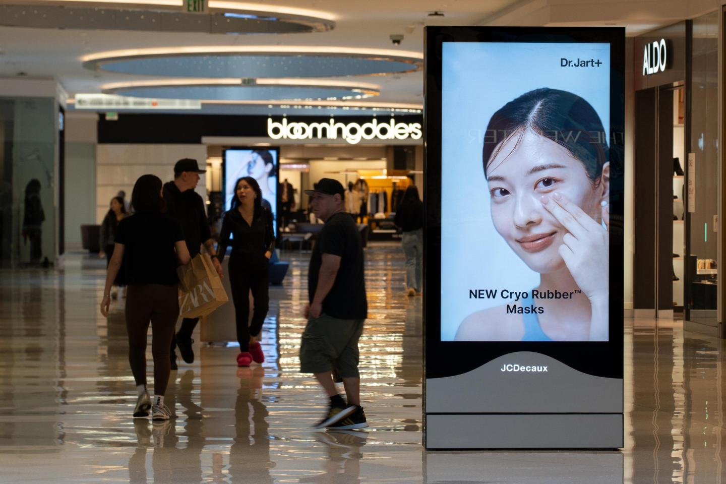 Dr. Jart+ Beverly Center JCDecaux MallScape OOH Digital Advertising