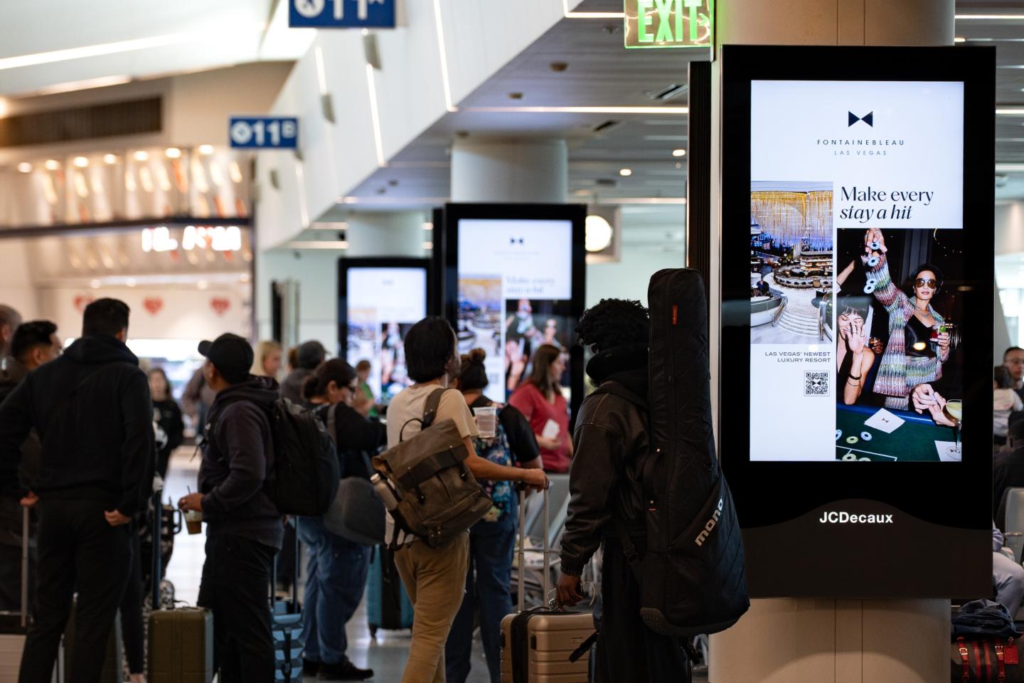 Fontainebleau luxury resort advertising spring break